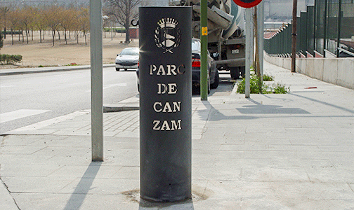 pilona cadenes ZAM instal·lada pilona cadenes ZAM instal·lada