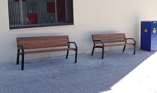 banc de fusta dawn instal·lat banc de fusta dawn instal·lat