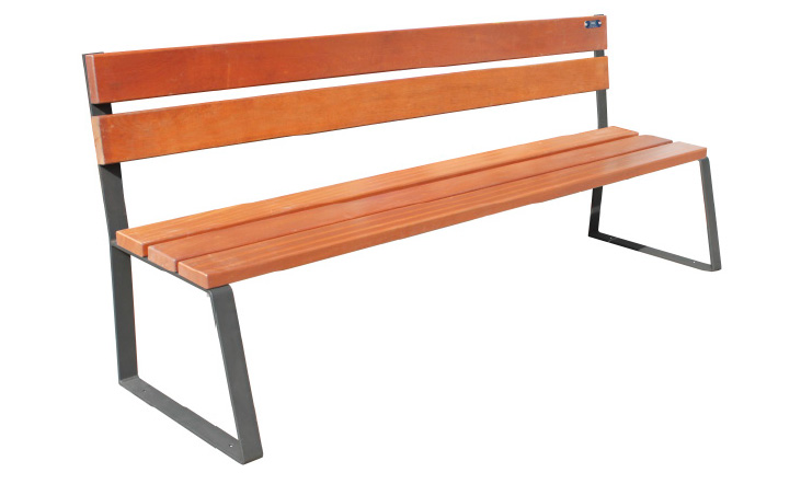 banc urbà de fusta note