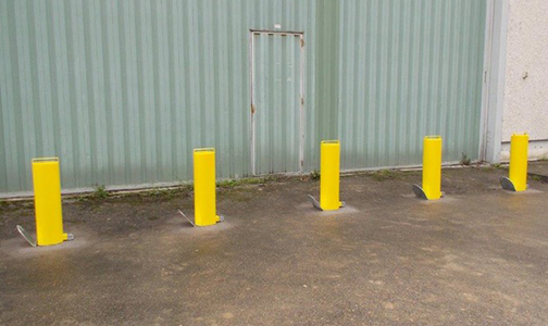 pilona seguretat mk extraible instalada pilona seguretat mk extraible instalada